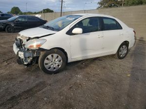 Toyota Yaris 1.5L 4 2010