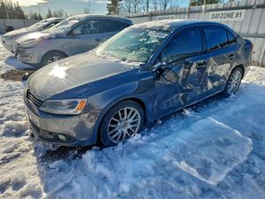 Volkswagen Jetta BASE 2.0L 4 2013