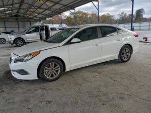Hyundai Sonata SE 2.4L 4 2015