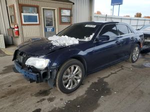 Chrysler 300 LIMITED 3.6L 6 2015