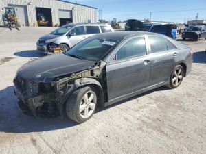 Toyota Camry BASE 2.5L 4 2011
