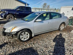 Nissan Altima BASE 2.5L 4 2012