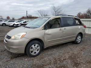 Toyota Sienna CE 3.3L 6 2005