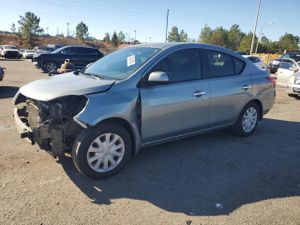 Nissan Versa S 1.6L 4 2014