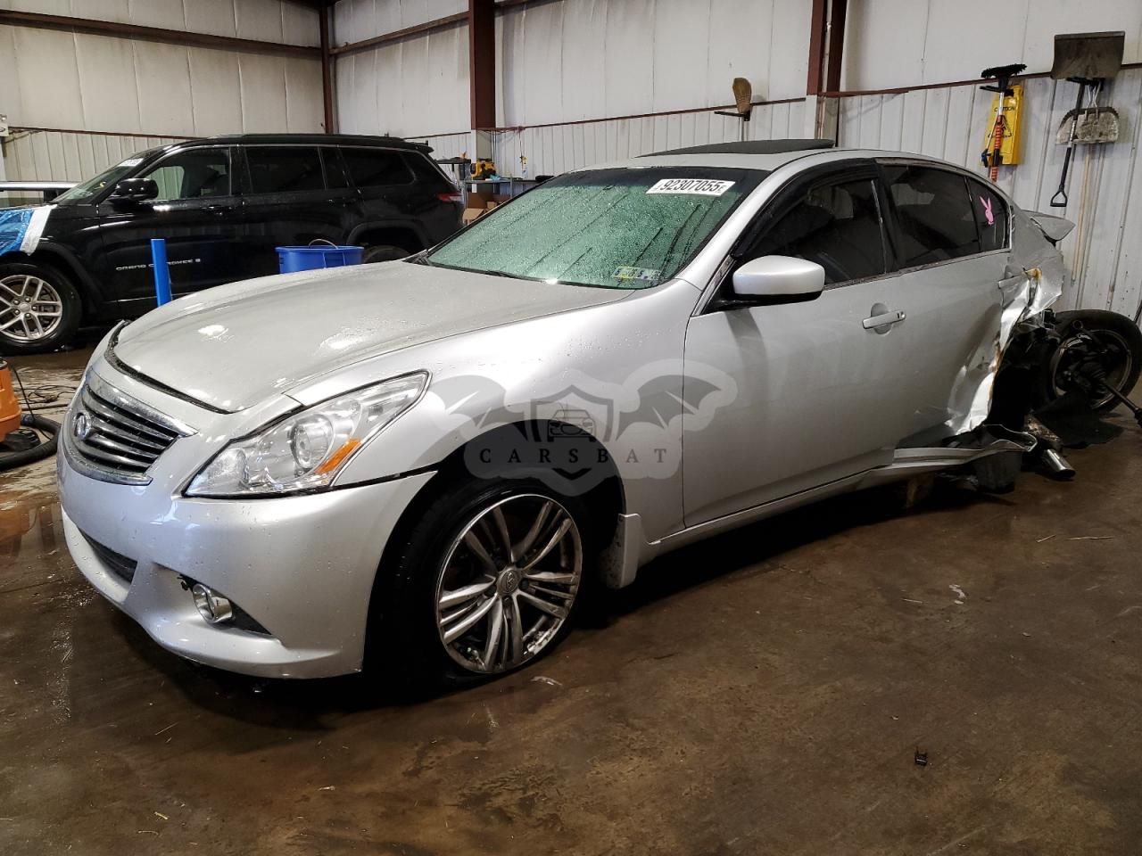 Infiniti G37 3.7L 6 2012