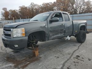 Chevrolet Silverado 1500 K1500 LTZ 5.3L 8 2011