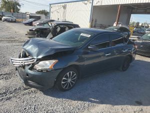 Nissan Sentra S 1.8L 4 2015