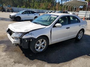 Ford Fusion SE 2.5L 4 2012