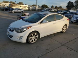 Hyundai Elantra GLS 1.8L 4 2013