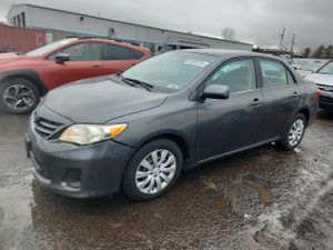 Toyota Corolla BASE 1.8L 4 2013