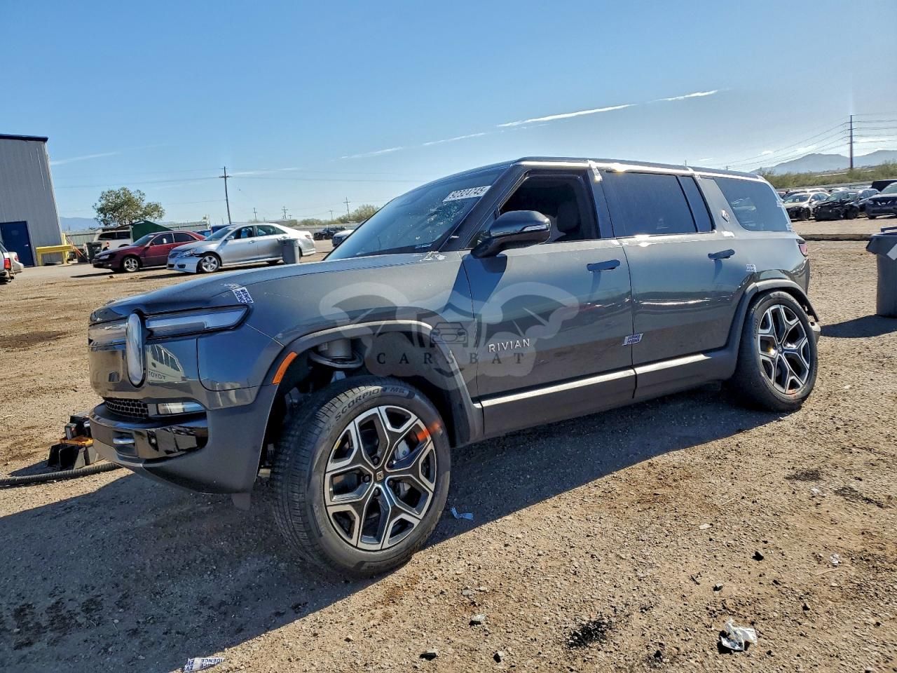 Rivian R1S ADVENTURE 2025