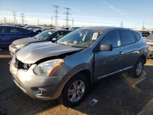 Nissan Rogue S 2.5L 4 2013