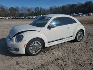 Volkswagen Beetle 2.5L 5 2014