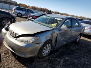 Toyota Camry LE 2.4L 4 2005