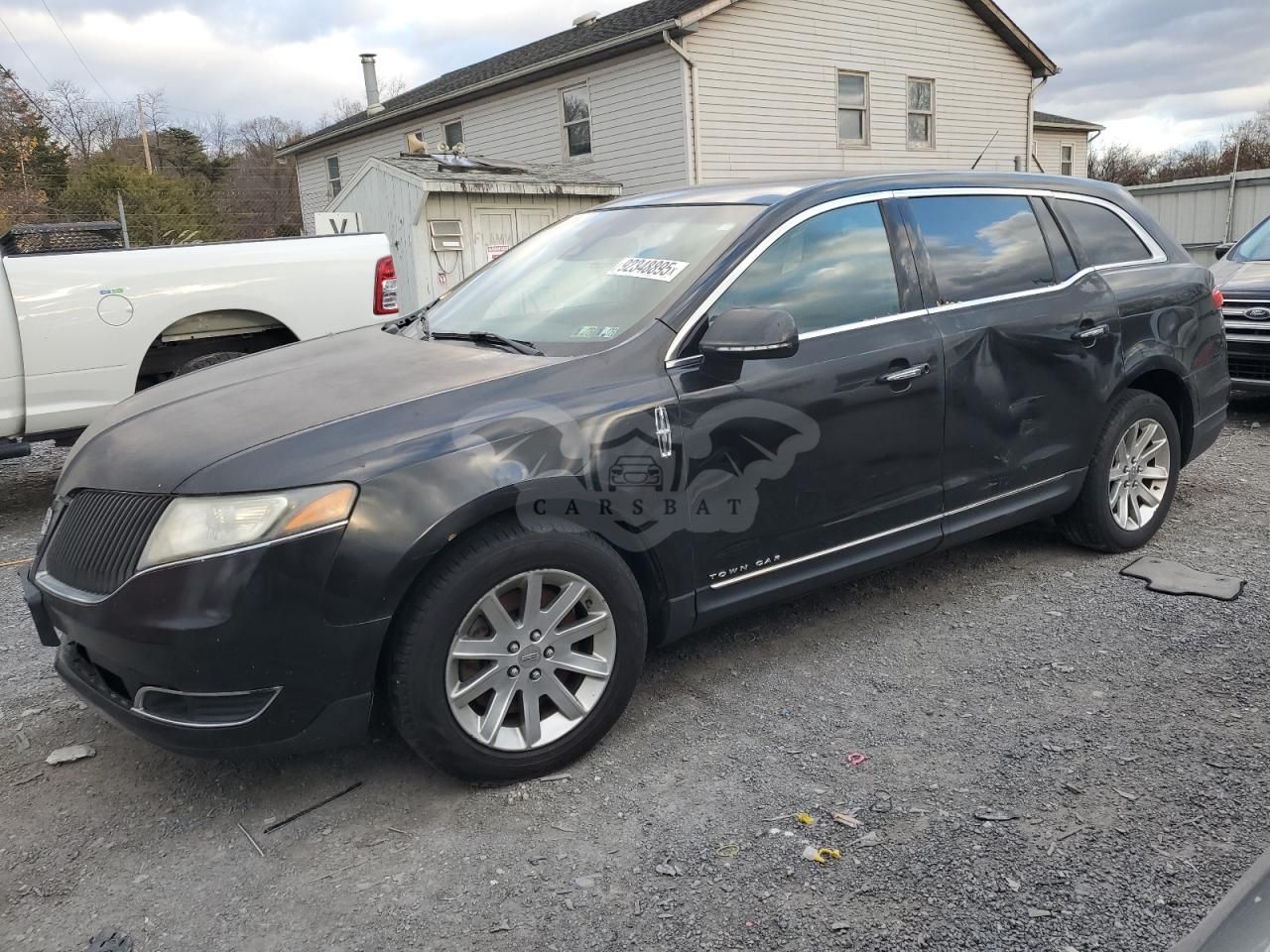 Lincoln MKT 3.7L 6 2013