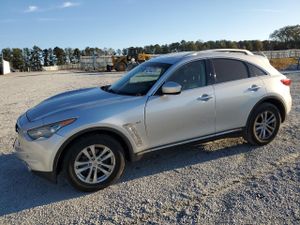 Infiniti QX70 3.7L 6 2015