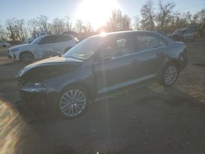 Volkswagen Jetta SEL 1.8L 4 2014