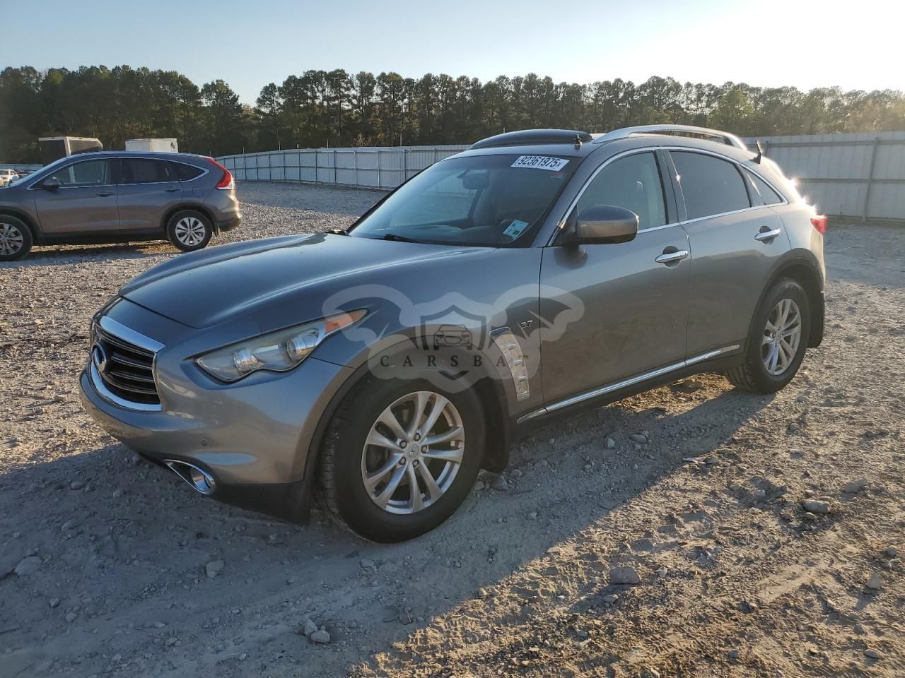 Infiniti QX70 3.7L 6 2014
