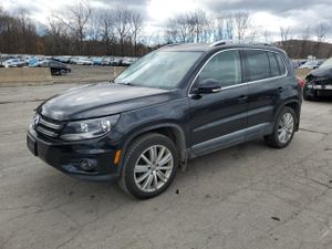 Volkswagen Tiguan S 2.0L 4 2013