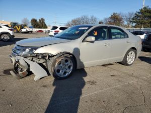 Ford Fusion SE 2.5L 4 2010