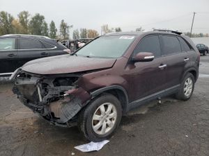 Kia Sorento LX 2.4L 4 2013