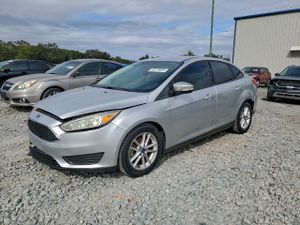 Ford Focus SE 2.0L 4 2016
