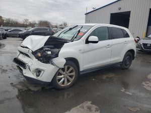 Mitsubishi Outlander SE 2.0L 4 2015