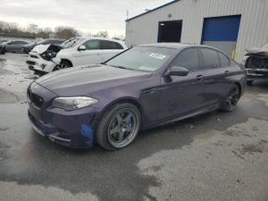 BMW M5 4.4L 8 2014