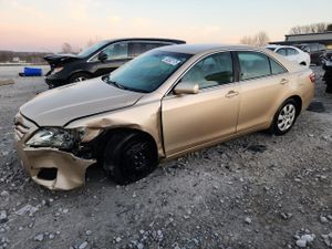 Toyota Camry BASE 2.5L 4 2011