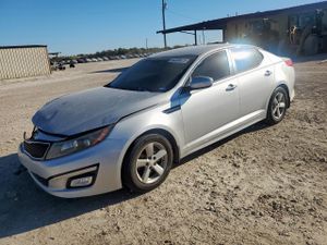 Kia Optima LX 2.4L 4 2015