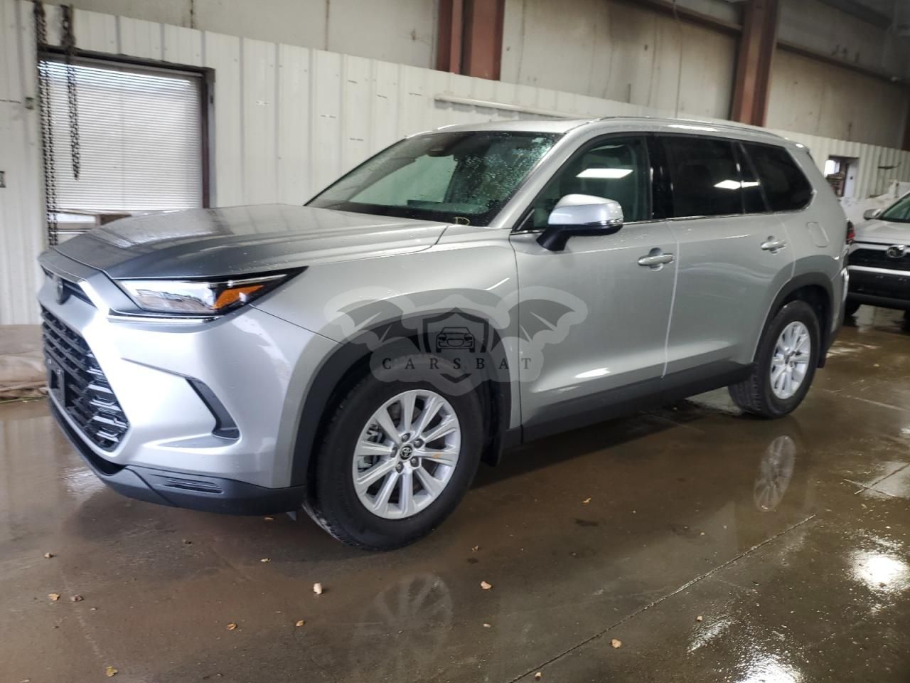 Toyota Grand Highlander LE 2.4L 4 2025