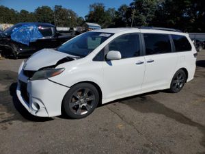 Toyota Sienna SPORT 3.5L 6 2015
