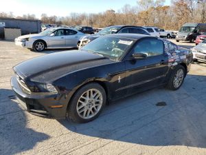 Ford Mustang 3.7L 6 2014