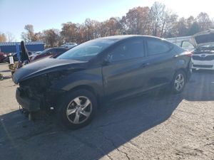 Hyundai Elantra SE 1.8L 4 2014