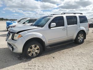 Nissan Pathfinder S 4.0L 6 2011