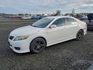 Toyota Camry BASE 2.5L 4 2011