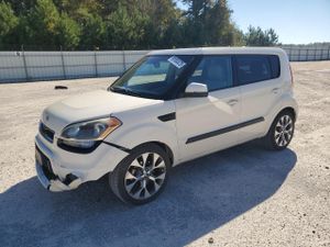 Kia Soul + 2.0L 4 2013