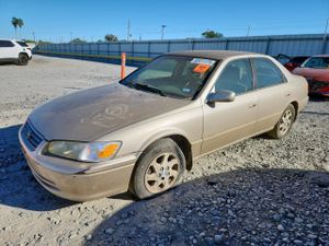 Toyota Camry CE 3.0L 6 2001