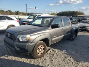 Toyota Tacoma DOUBLE CAB 2.7L 4 2015