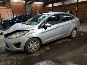 Ford Festiva SE 1.6L 4 2013