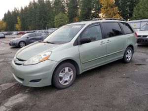 Toyota Sienna CE 3.5L 6 2009