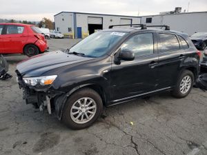 Mitsubishi Outlander ES 2.0L 4 2011
