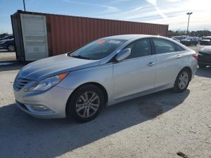 Hyundai Sonata GLS 2.4L 4 2013