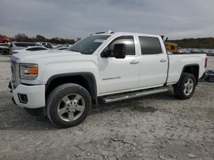 GMC Sierra K2500 DENALI 6.6L 8 2015