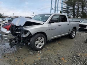 Dodge RAM 5.7L 8 2011