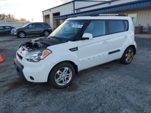 Kia Soul + 2.0L 4 2011