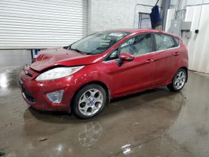 Ford Festiva TITANIUM 1.6L 4 2013