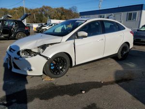 Ford Focus SEL 2.0L 4 2012