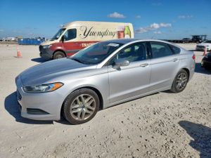 Ford Fusion SE 2.5L 4 2015