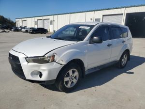 Mitsubishi Outlander ES 2.4L 4 2011